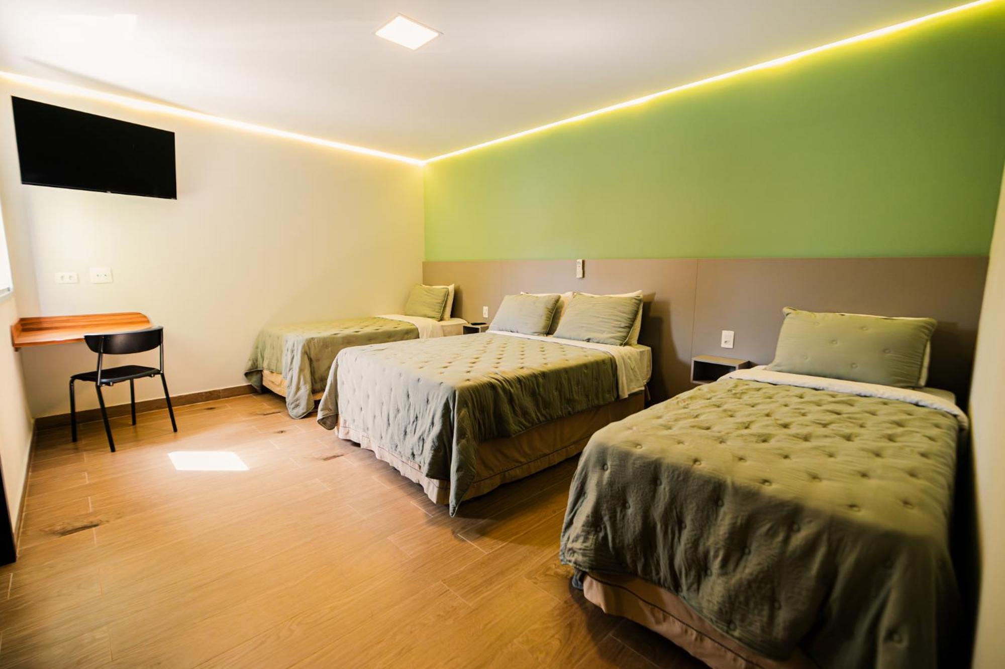 Hotel Oly Plaza 피라시카바 외부 사진