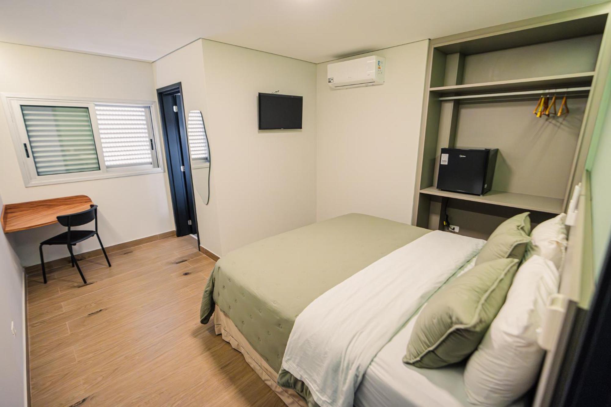 Hotel Oly Plaza 피라시카바 외부 사진