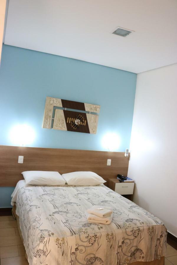 Hotel Oly Plaza 피라시카바 외부 사진