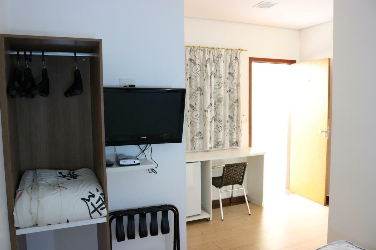 Hotel Oly Plaza 피라시카바 외부 사진